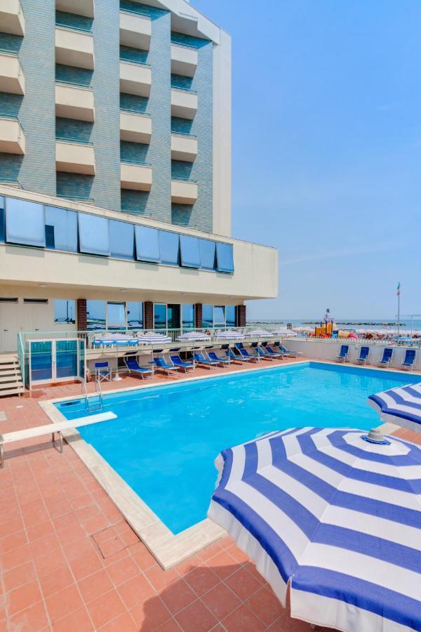 Hotel Majestic Bellaria-Igea Marina Exterior photo