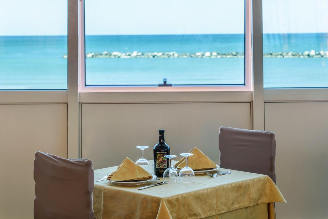 Hotel Majestic Bellaria-Igea Marina Exterior photo